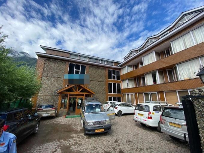 The Quiet Resort Pahalgām Exterior photo